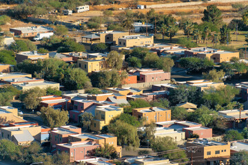 Fototapeta na wymiar Red orange and white adobe buildings in the sonora desert of Arizona in southwestern United States