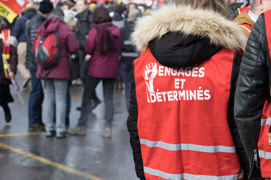 gréviste dans une manifestation en France contre la réforme des retraites