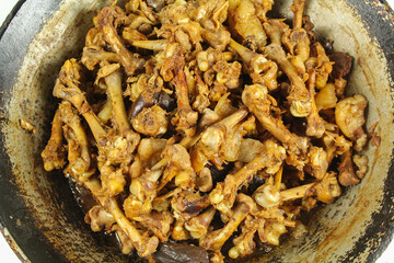 Boiled chicken bone prepare to use as dog  food.