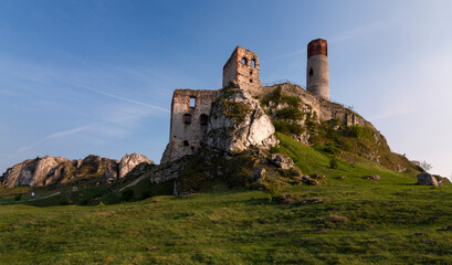 The ruins of the Olsztyn Castle near Częstochowa. - 563583742