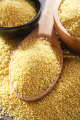 Composition with uncooked couscous