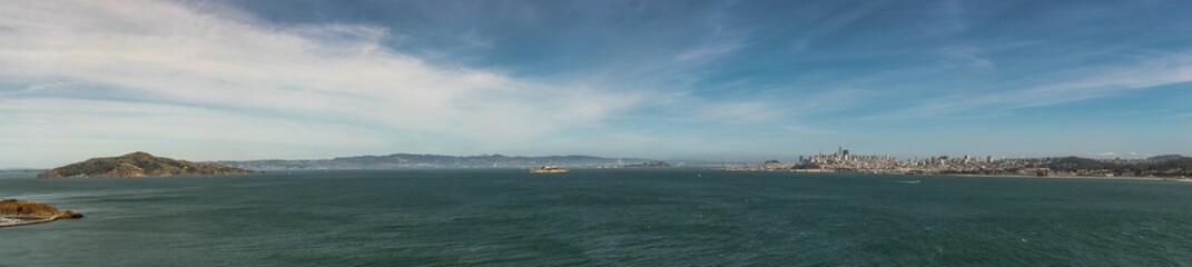 Fototapeta na wymiar San Francisco view from Golden Gate Bridge