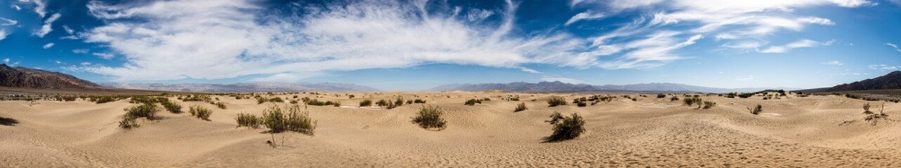 Fototapeta na wymiar Mesquite Sand Dunes (Death Valley)