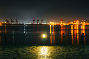 Fototapeta na wymiar Tokyo sea port night view