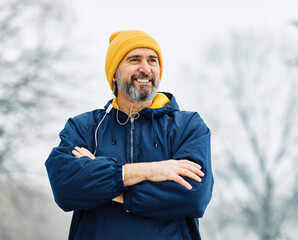 senior fitness man active sport exercise running jogging healthy runner fit jogger workout athlete training marathon speed elderly winter cold snow