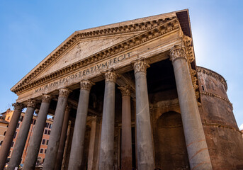 Naklejka premium Ancient Pantheon building in Rome, Italy