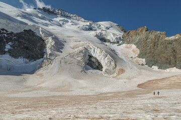 Cascade de sérac sur le glacier Blanc, massif des Écrins, parc national des Ecrins, Hautes-Alpes, France