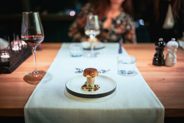Dessert in Form eines Pilzes