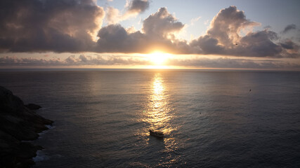 Foto do nascer do sol na praia do Santinho