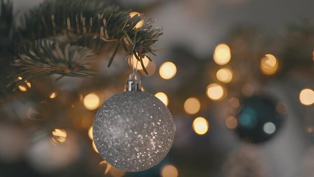 ornament, christmas, tree, light, eveningm nightm no people, abstract, holiday, celebration, decoration, brightm city, town, village, gold, silver, winter, contemporary, real time, move, branch, bough