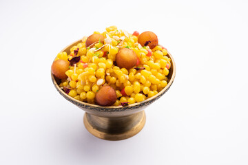Diljani is a traditional Indian sweet, creamy and sweetened milk, garnished with nuts and spices.