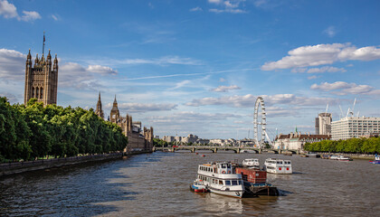 Houses of Parliament and Big Ben stand behind Lambeth bridge