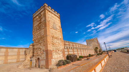 City Wall and Towers, 13th Century Mud&eacute;jar Style, Spanish National Monument, Madrigal de las Altas Torres, &Aacute;vila, Castile Leon, Spain, Europe