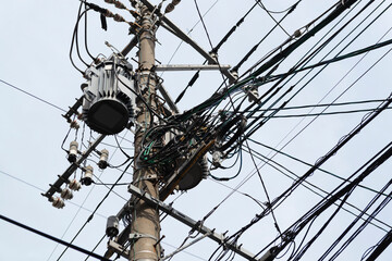 Mess of electric cables - 563957100