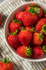 Raw Red Organic Sweet Strawberries