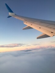 Obraz premium PAISAJE DE VUELO EN EL AVION
