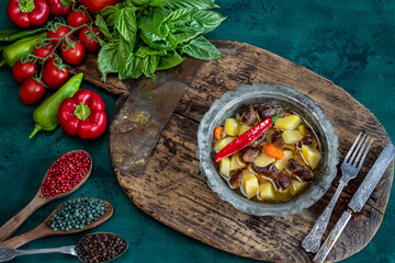 Meat stew with vegetables. Orman kebabı .