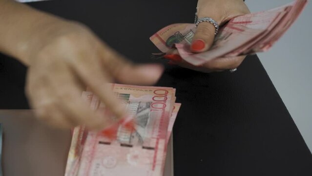 peso  dominicanos de 2000 y de 1000