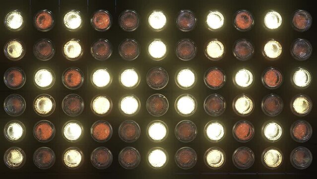 Seamless 4K animation of a realistic wall blinder, glow - alternating flashes for 4 counts. 3D render.