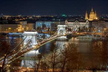 Fototapeta na wymiar Vista panoramica di Budapest