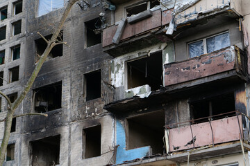 Russian terrorists dropped bombs and destroyed building,killed civilians in Kyiv