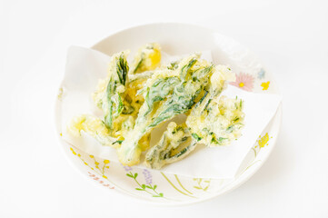 タラの芽の天ぷら