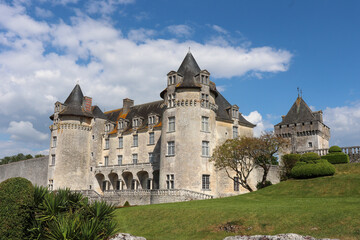 Fototapeta na wymiar Nouvelle Aquitaine - Charente-Maritiume - Saint-Porchaire - Chateau de la Roche Courbon