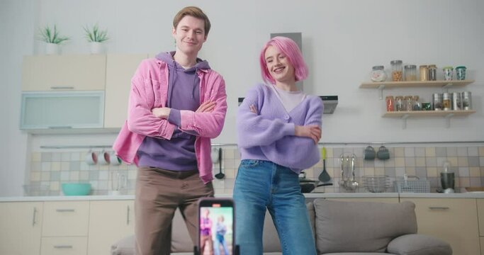 Bloggers record funny content on phone for video platform