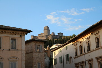 Fototapeta na wymiar View to Rocca Maggiore from old town Assisi, Umbria Italy