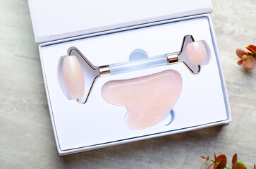 Rose Quartz Roller and Gua Sha tool, Facial Lifting Massage Treatment