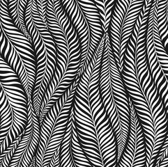 Luxury seamless pattern with palm leaves. Modern stylish floral background.