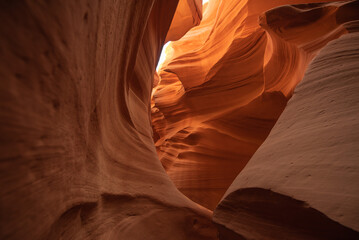 砂岩に囲まれた渓谷
