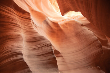 砂岩に囲まれた渓谷