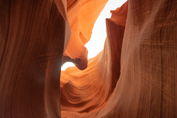 砂岩に囲まれた渓谷