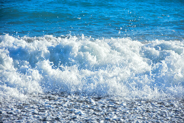 三保松原海岸の波しぶき