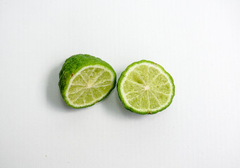 Fototapeta na wymiar Kaffir lime or jeruk purut isolated on white background