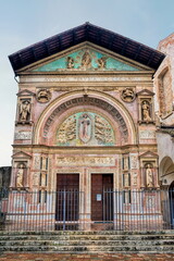 Fototapeta na wymiar perugia, italien - oratorio di san bernardino