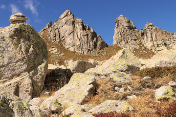 Einsame Hochgebirgslandschaft des Bergell; Wander- und Murmeltierparadies am Piz dal Päl (2618m, Bernina-Alpen)
