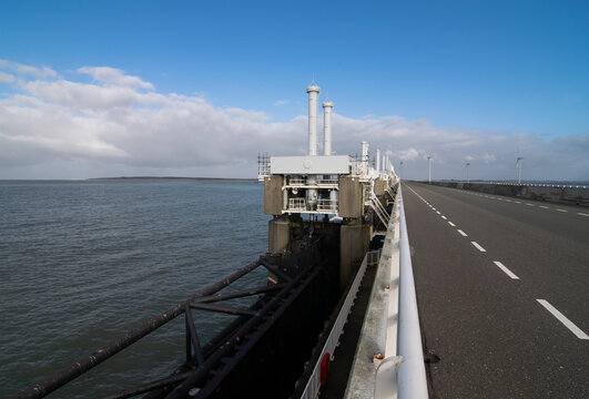 Provincial road over the storm surge barrier between Neeltje Jans and Vrouwenpolder with the pillars of the lock gates for protection against flooding at high water