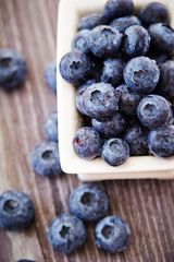 fresh blueberries in a bowl	