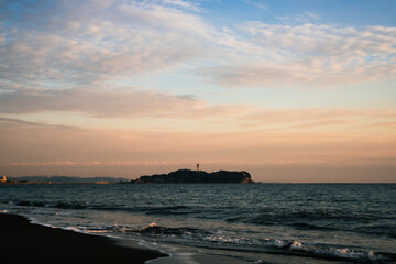 夕暮れの江の島