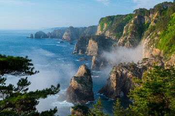 断崖が続く北山崎