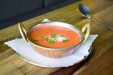 Tomato rasam, a delicious and aromatic South Indian soup made with ripe tomatoes, spices and curry leaves.