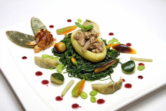 Lamb from the garden with sieglinde potatoes from Galatina and carrots from Polignano a Mare