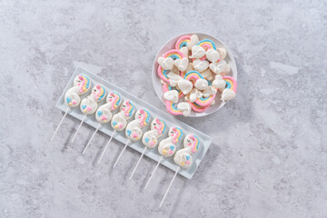 Unicorn meringue pops