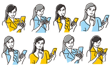 スマホを見て微笑んだり思案したりする素敵な女性
