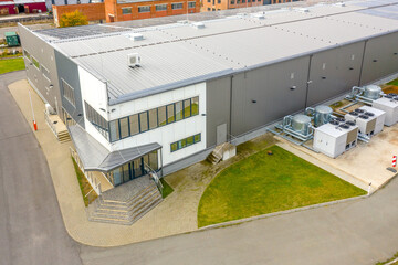 Tier III carrier neutral data center. Server rooms.	