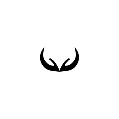 Obraz na płótnie Canvas Gazelle horn icon. Simple style nature conservation association poster background symbol. Gazelle horn brand logo design element. Gazelle horn t-shirt printing. Vector for sticker.