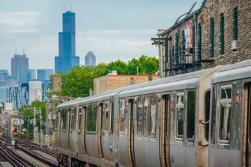 Badezimmer Foto Rückwand Train at Damen Station in Chicago © nathsegato