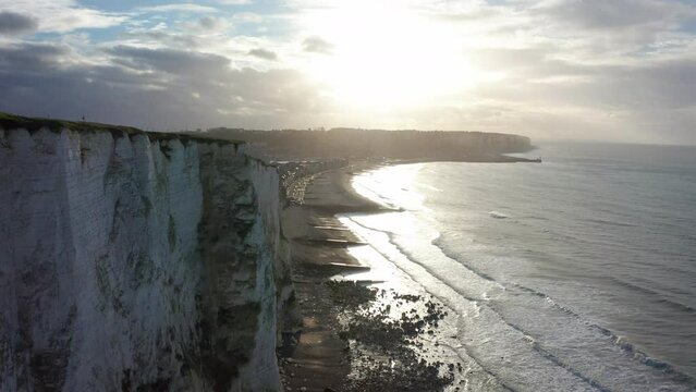 Mers les Bains vue du ciel, littoral normand en hiver